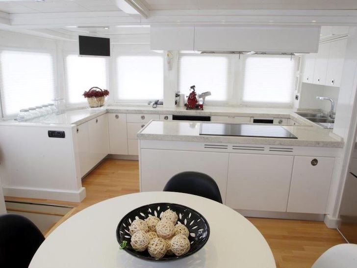 TANANAI Yacht Galley