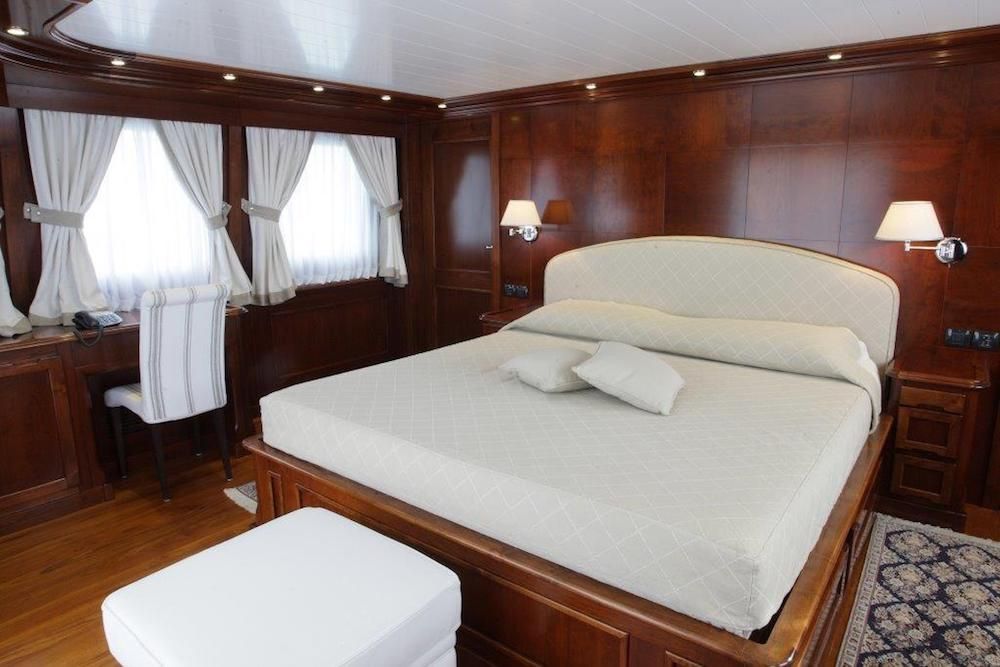 TANANAI Yacht Master Cabin