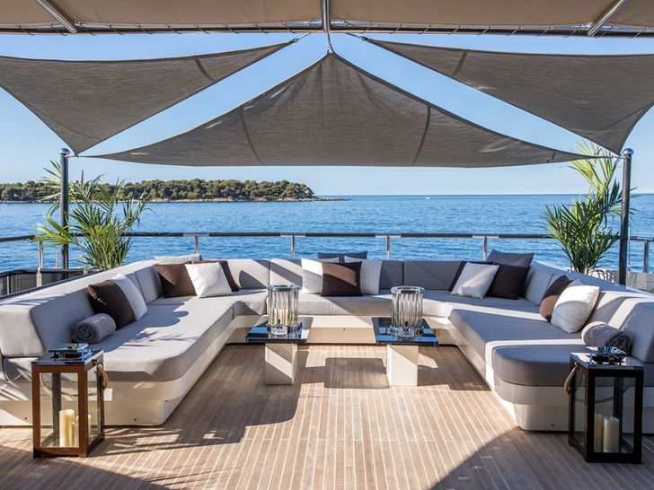TATII Tamsen 41m Luxury Superyacht Sun Lounge TATII Tamsen 41m Luxury Superyacht Sun Lounge