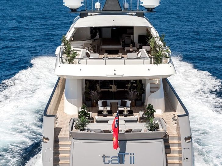 TATII Tamsen 41m Luxury Superyacht Aft View Running TATII Tamsen 41m Luxury Superyacht Aft View Running