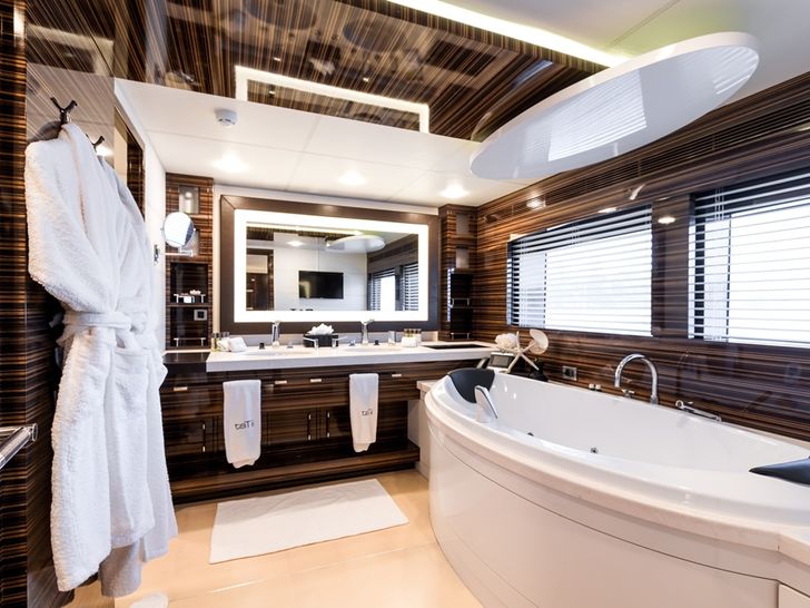 TATII Tamsen 41m Luxury Superyacht Luxury Bathroom TATII Tamsen 41m Luxury Superyacht Luxury Bathroom