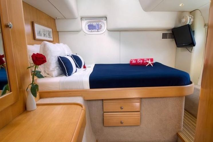 Charter Yacht THE BIG DOG - Leopard 62 - 4 Cabins - Tortola - BVI - USVI