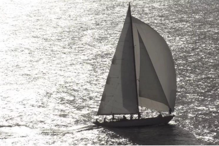 Charter Yacht THE BLUE PETER - Classic Yacht - 4 Cabins - English Harbour - St Barths - St Martin