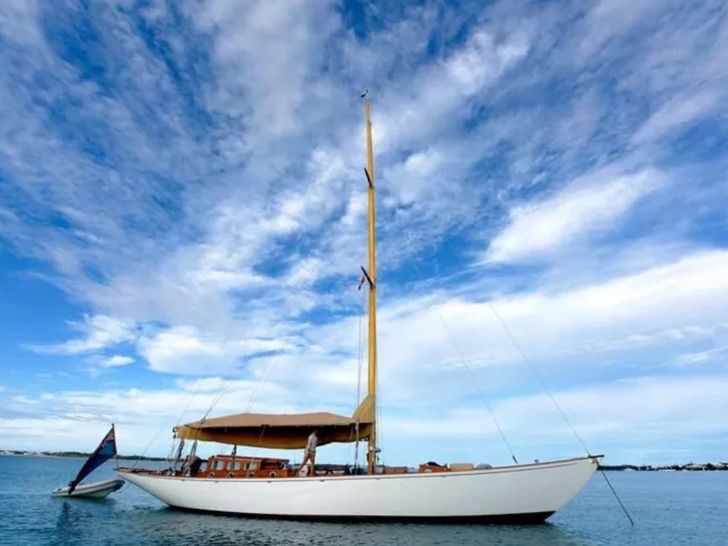 THE BLUE PETER Classic Yacht 