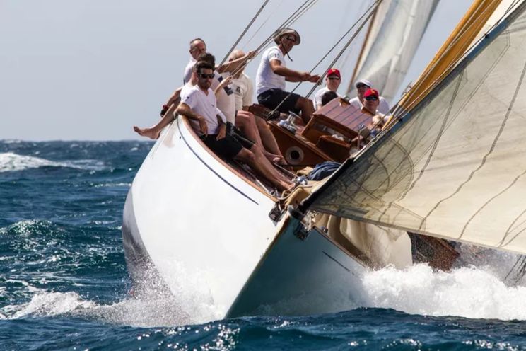 Charter Yacht THE BLUE PETER - Classic Yacht - 4 Cabins - English Harbour - St Barths - St Martin