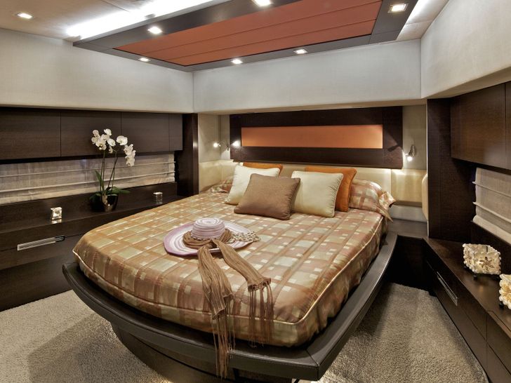 THEA MALTA Azimut 86 VIP THEA MALTA Azimut 86 VIP