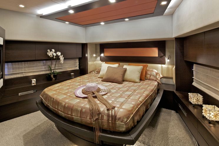 Charter Yacht THEA MALTA - Azimut 86 - 4 Cabins - Athens - Mykonos - Bodrum