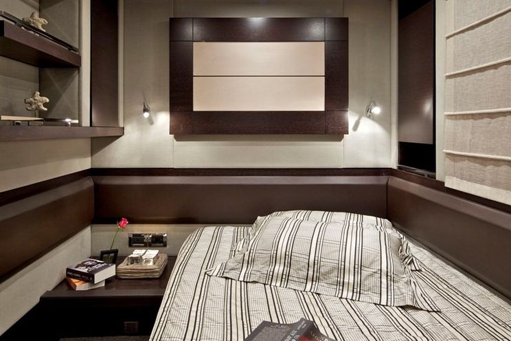 Charter Yacht THEA MALTA - Azimut 86 - 4 Cabins - Athens - Mykonos - Bodrum