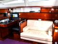 THEIA OF LONDON - Saloon THEIA OF LONDON - Saloon