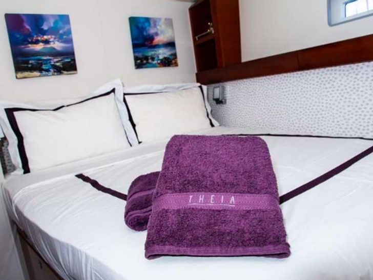 THEIA OF LONDON - Master cabin overview THEIA OF LONDON - Master cabin overview
