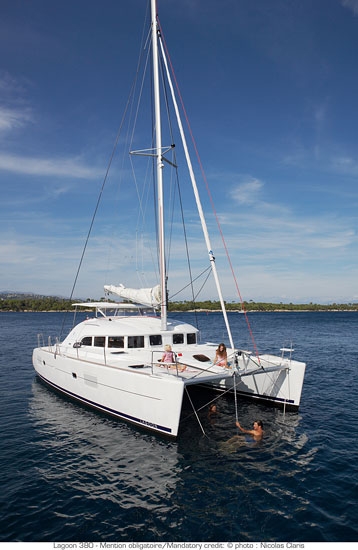 Charter Yacht Lagoon 380 - 4 Cabins - 2013 - Tortola