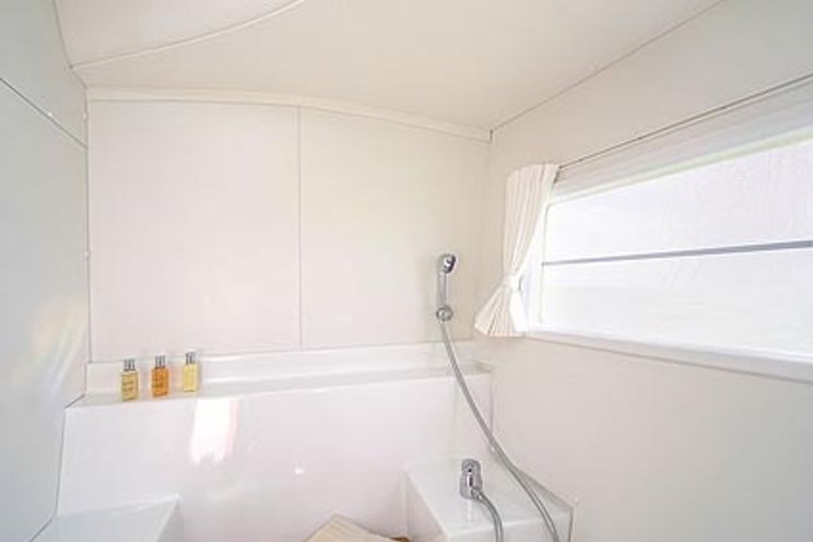 Charter Yacht Lagoon 380 - 4 Cabins - 2013 - Tortola