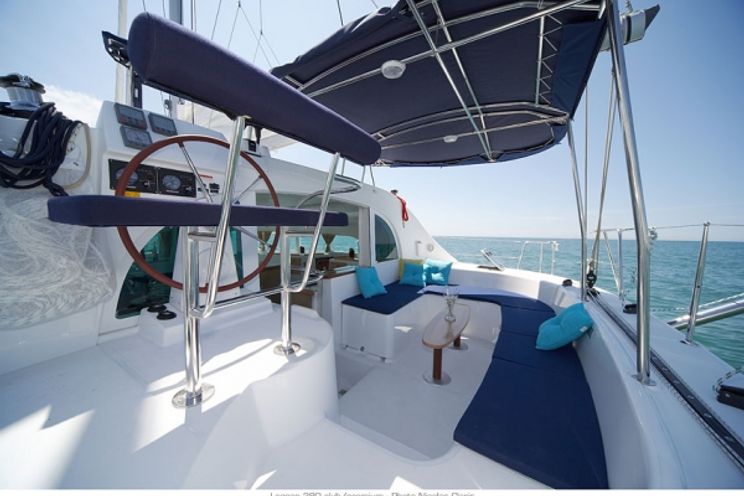 Charter Yacht Lagoon 380 - 4 Cabins - 2013 - Tortola