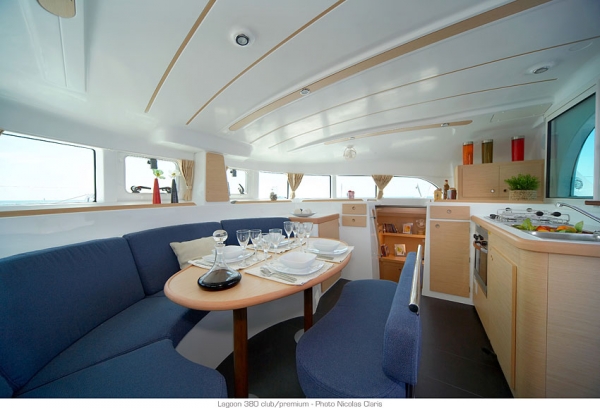 Charter Yacht Lagoon 380 - 4 Cabins - 2013 - Tortola