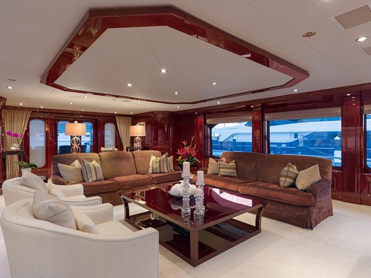 THREE FORKS Christensen 49m Lounge