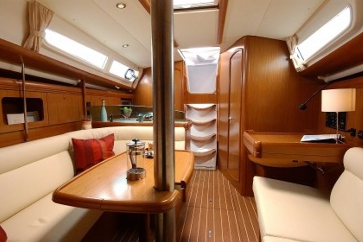 Charter Yacht Sun Odyssey 36i - 3 Cabins - Grenada