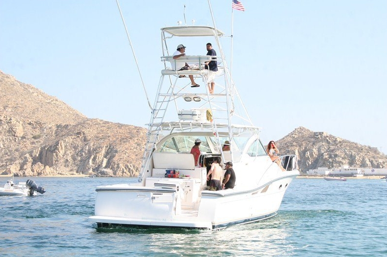 Charter Yacht Tiara 48 - 3 Cabins - La Paz - Cabo San Lucas - Mexico