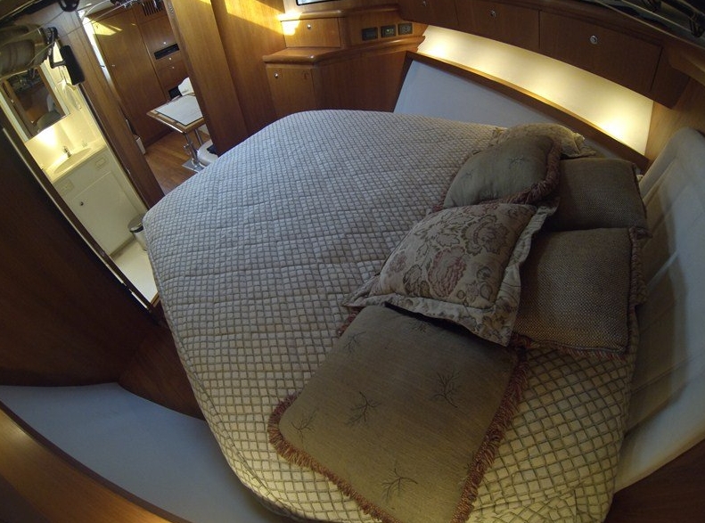 Charter Yacht Tiara 48 - 3 Cabins - La Paz - Cabo San Lucas - Mexico