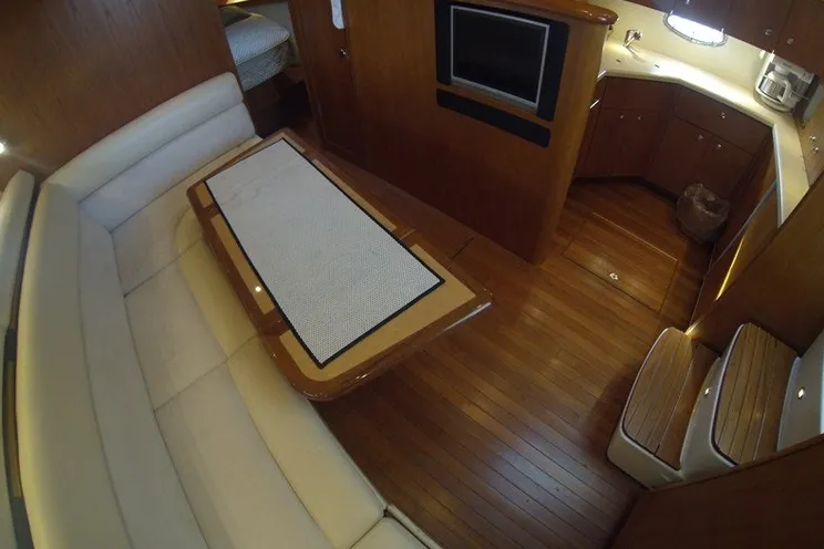 Charter Yacht Tiara 48 - 3 Cabins - La Paz - Cabo San Lucas - Mexico