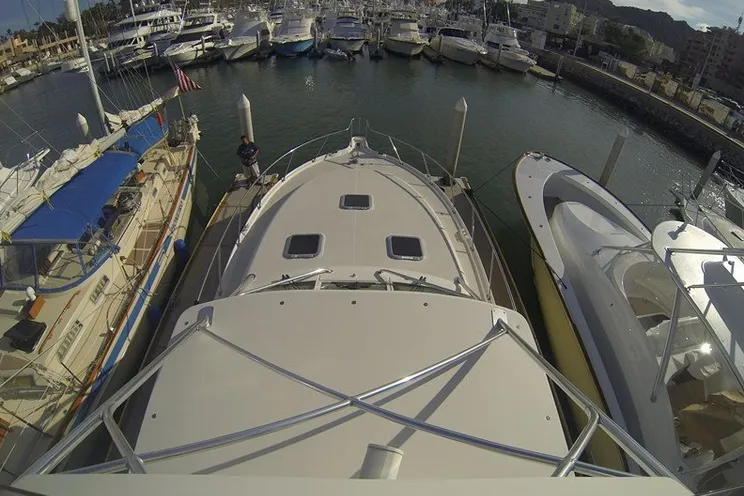 Charter Yacht Tiara 48 - 3 Cabins - La Paz - Cabo San Lucas - Mexico