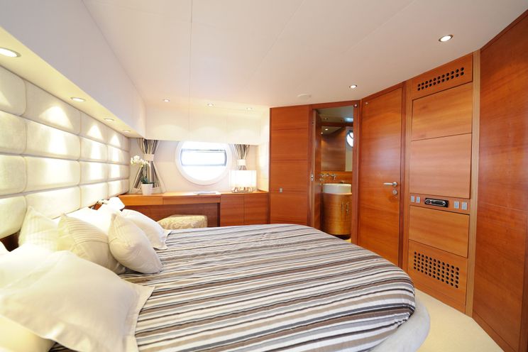 Charter Yacht TICHE - Aicon 72 SL - 3 Cabins - Positano - Capri - Amalfi - Naples