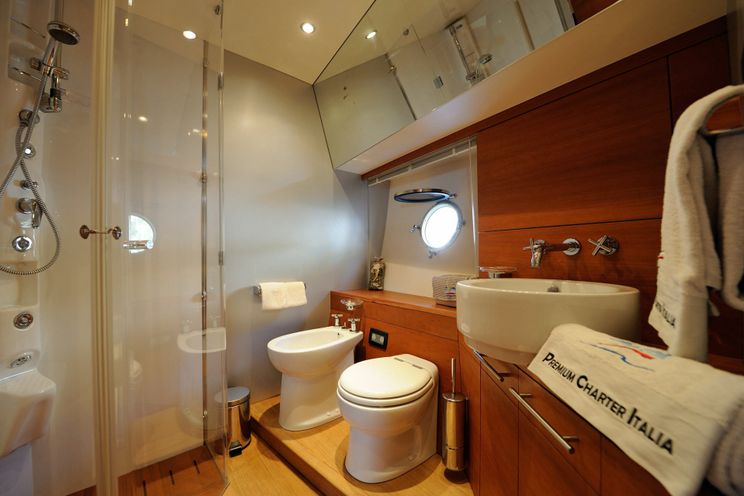 Charter Yacht TICHE - Aicon 72 SL - 3 Cabins - Positano - Capri - Amalfi - Naples