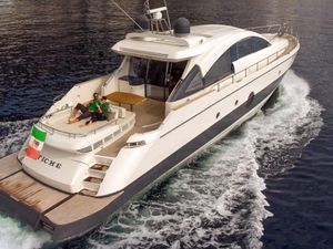 TICHE - Aicon 72 SL - 3 Cabins - Positano - Capri - Amalfi - Naples TICHE - Aicon 72 SL - 3 Cabins - Positano - Capri - Amalfi - Naples