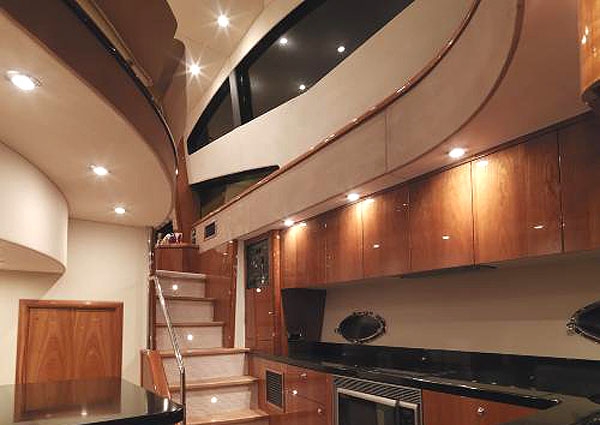 Charter Yacht TIGERFEET - Sunseeker Manhattan 60 - 3 Cabins - La Napoule - Cannes - St Tropez