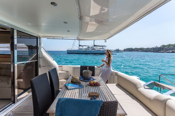 Charter Yacht TIME FLIES - Princess 60 - 3 Cabins - Mallorca