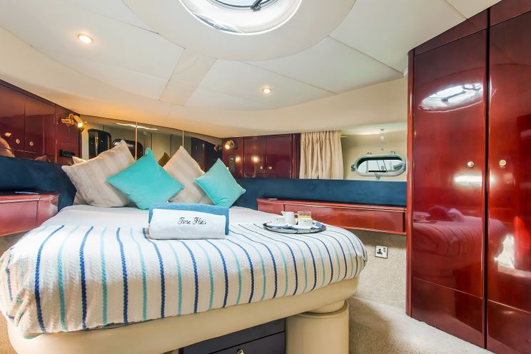 Charter Yacht TIME FLIES - Princess 60 - 3 Cabins - Mallorca