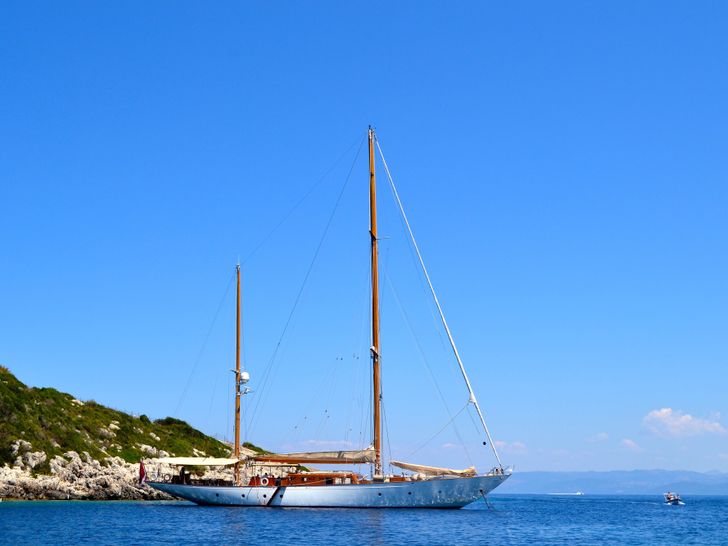 TIZIANA TIZIANA