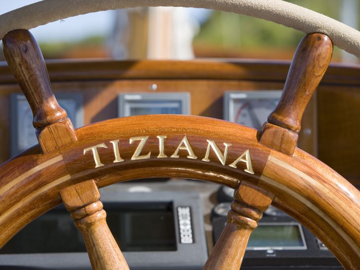 TIZIANA Abeking&Rasmussen 116 Luxury Sailing Yacht Wheel