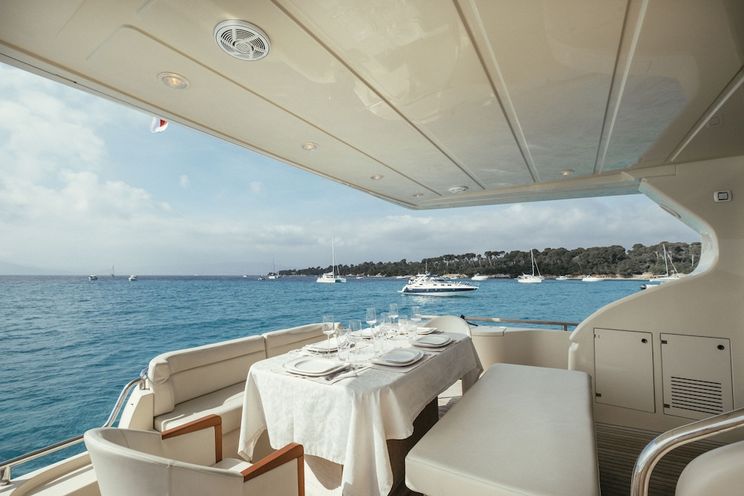 Charter Yacht TO ESCAPE - Ferretti Altura 690 - 3 Cabins - Antibes - Monaco - Cannes - St Tropez