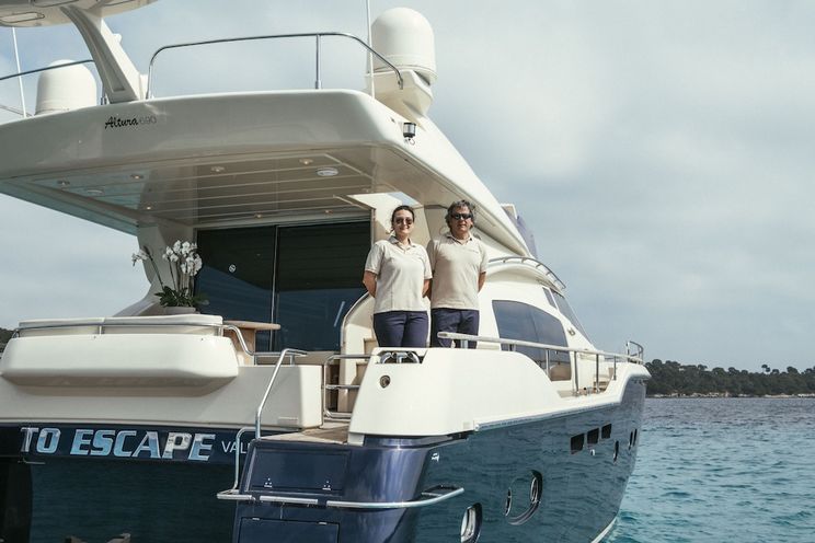 Charter Yacht TO ESCAPE - Ferretti Altura 690 - 3 Cabins - Antibes - Monaco - Cannes - St Tropez