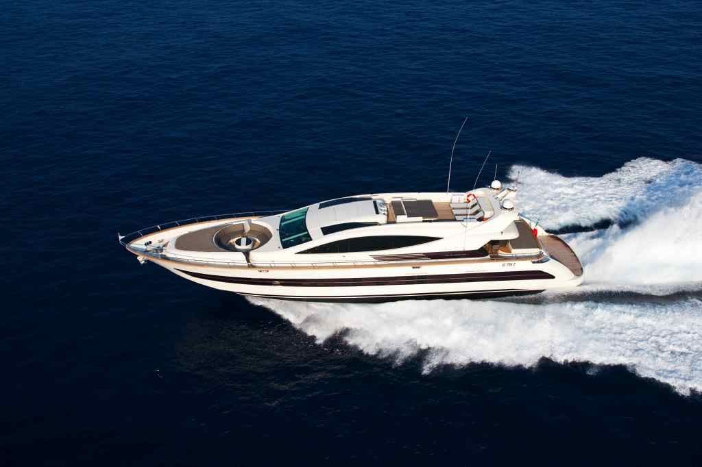 TOBY Cerri Flying Sport 102 Luxury Motoryacht Running