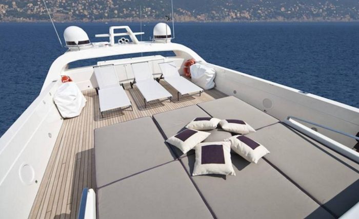 TOBY Cerri Flying Sport 102 Luxury Motoryacht Sun Deck
