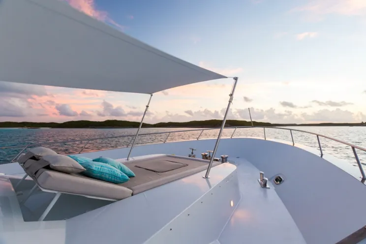 Charter Yacht UNBRIDLED - Crescent 116 - 4 Cabins - Nassau - Staniel Cay - Exumas - Bahamas