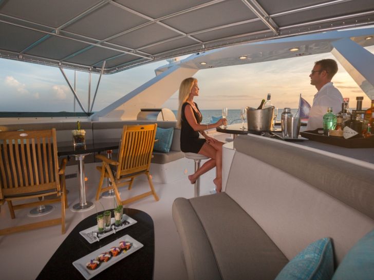 UNBRIDLED - Crescent 116,sun deck bar UNBRIDLED - Crescent 116,sun deck bar