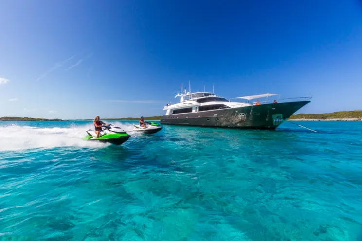 Charter Yacht UNBRIDLED - Crescent 116 - 4 Cabins - Nassau - Staniel Cay - Exumas - Bahamas