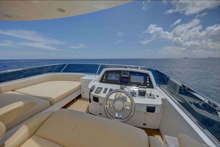 Charter Yacht VALERE - Azimut 84 - 4 Cabins - St Thomas - St John - St Croix - USVI