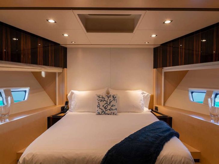 VALERE Azimut 84 Motor Yacht VIP VALERE Azimut 84 Motor Yacht VIP