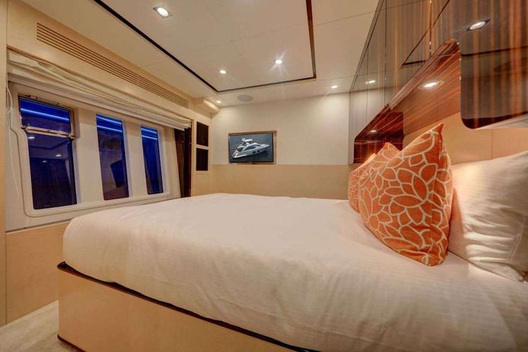 Charter Yacht VALERE - Azimut 84 - 4 Cabins - St Thomas - St John - St Croix - USVI