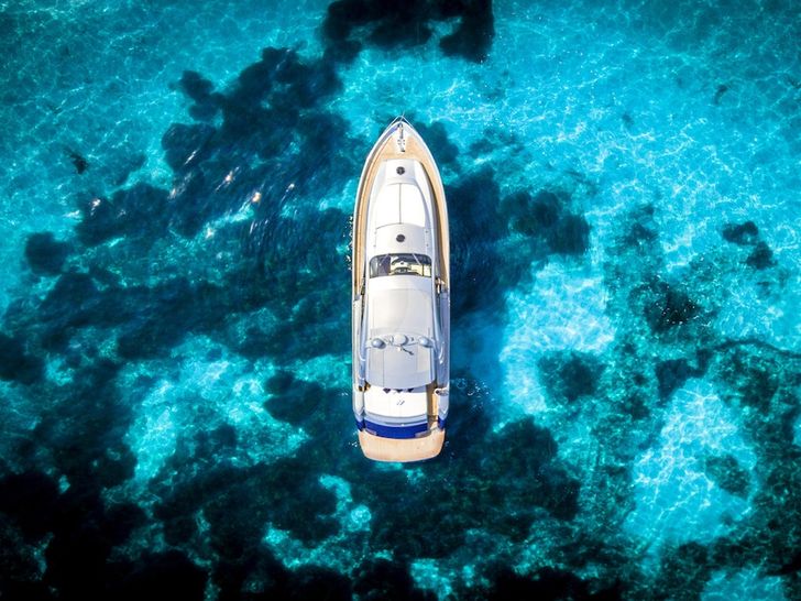 VANQUISH - Exterior VANQUISH - Exterior