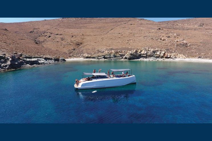Charter Yacht Vanquish 43 Open - Day Charter Yacht - Mykonos - Naxos - Paros