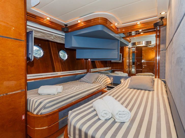 Twin Cabin Twin Cabin