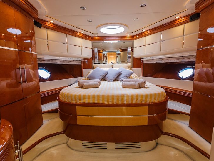 VIP Cabin