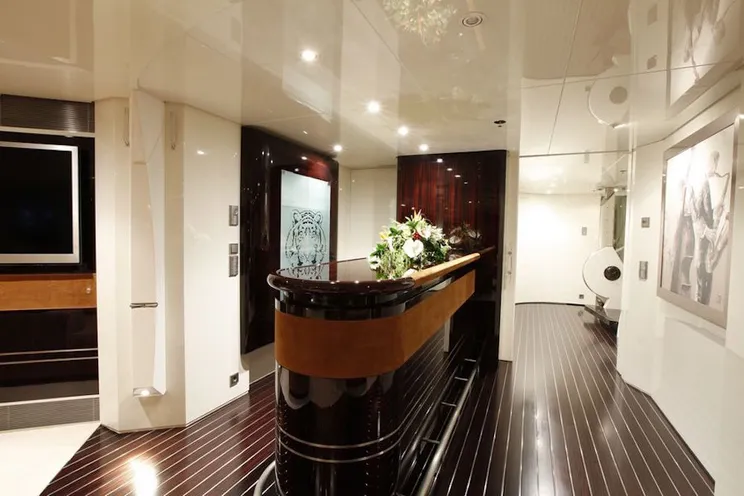 Charter Yacht VERA - Abeking&Rasmussen 171 - 6 Cabins - Athens - Mykonos - - Santorini