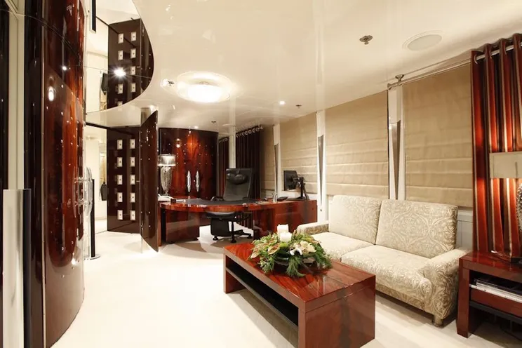 Charter Yacht VERA - Abeking&Rasmussen 171 - 6 Cabins - Athens - Mykonos - - Santorini