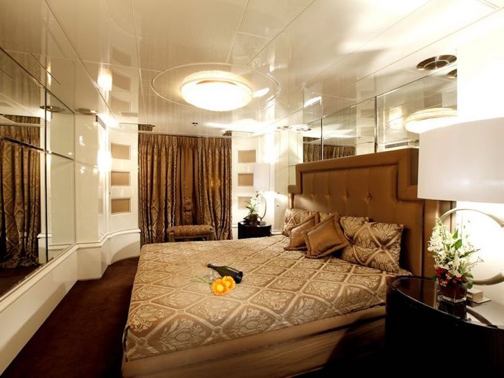 VIP Cabin