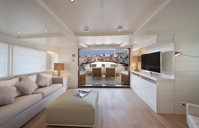 Charter Yacht VERVECE - Benetti 30m Tug - 4 Cabins - Cannes - Monaco - Naples - Capri - Amalfi